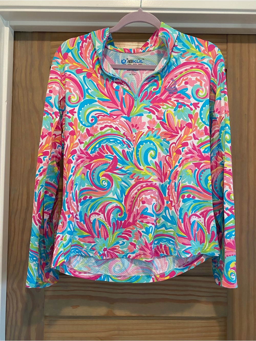 IBKUL Long Sleeve V-Neck Performance Top — Pink Multi Swirl